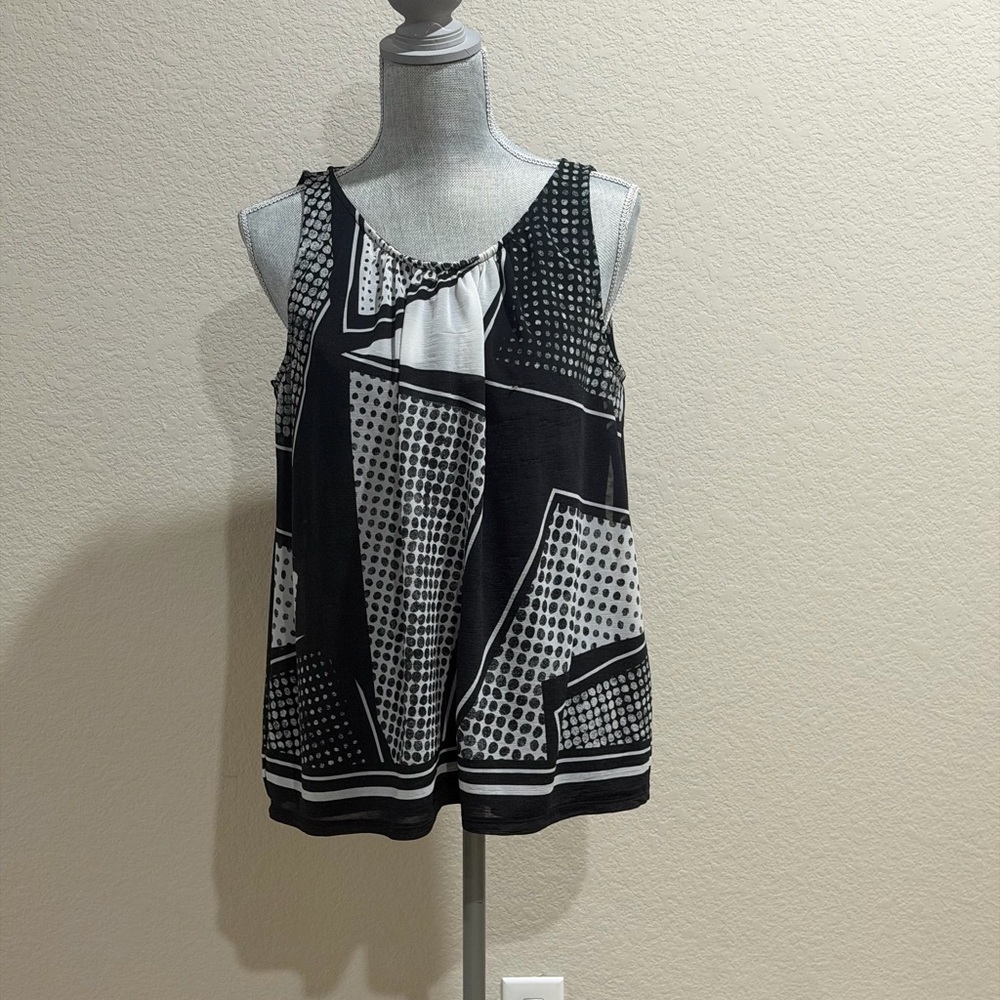 Apt. 9 Black and White Graphic Tank Top